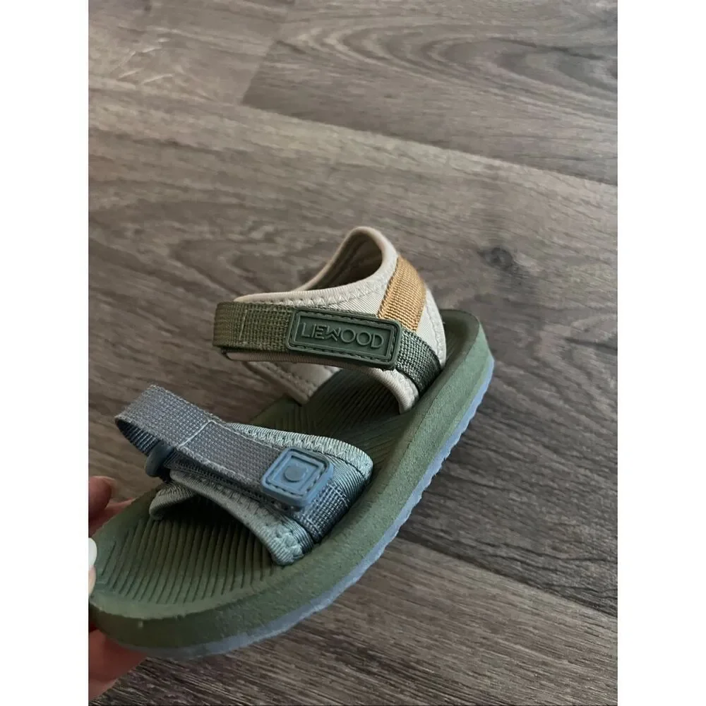 Monty Sandals in Hunter Green Mix size 7